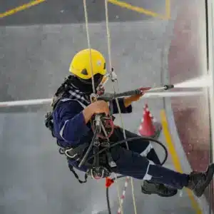 Limpieza Industrial Segura y Eficiente sin Interrumpir Operaciones